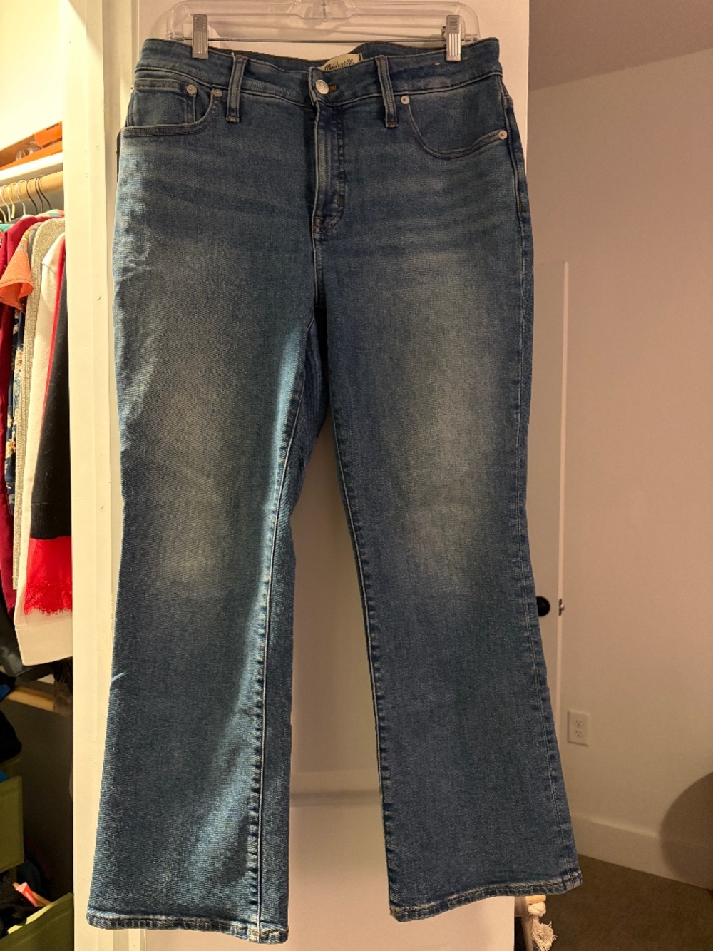 Madewell Curvy Kick Out Jeans Size 30 Oneida Wash Cropped Flare